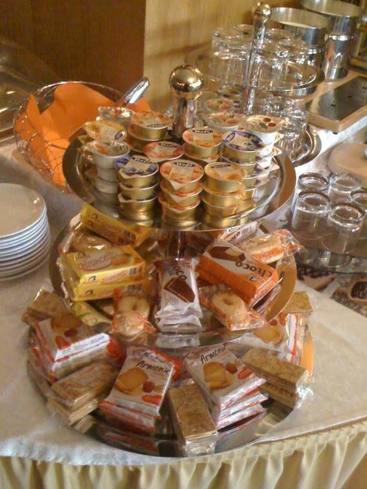 San Martino Siccomario Hotel Plaza מראה חיצוני תמונה