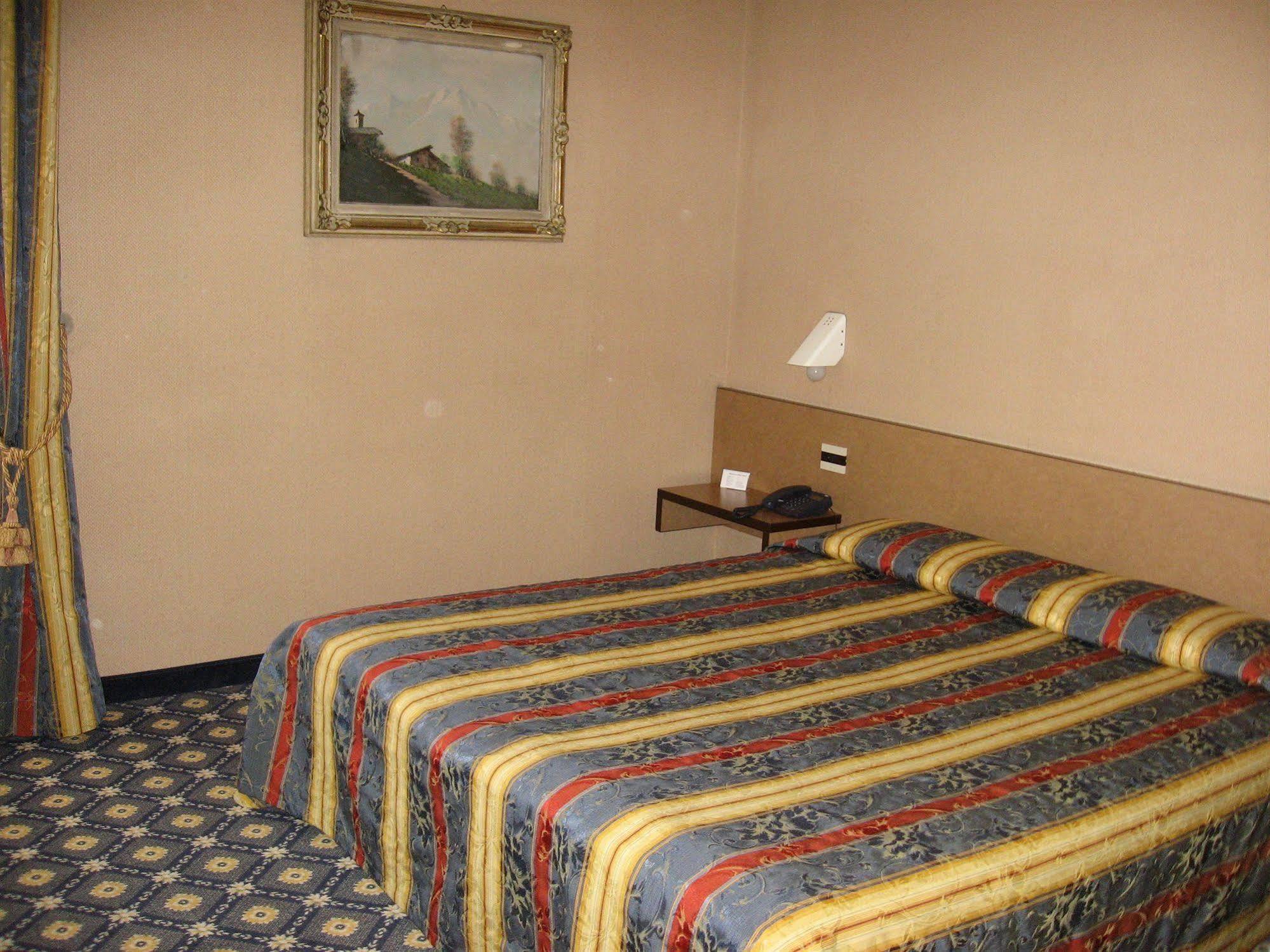 San Martino Siccomario Hotel Plaza מראה חיצוני תמונה